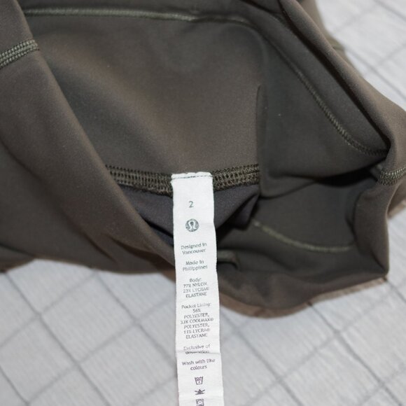 Lululermon Green Wunder Train High-Rise Tight 24" Asia Fit Size:2 28" - Picture 7 of 7